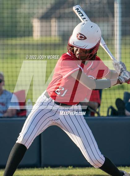 Thumbnail 3 in Lewisburg vs. Clinton photogallery.