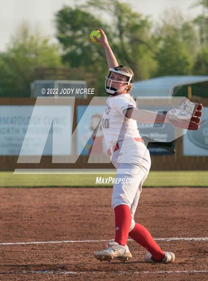 Thumbnail 3 in Lewisburg vs. Clinton photogallery.
