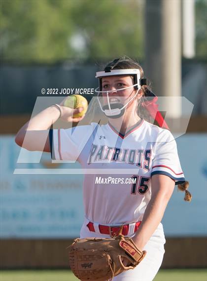 Thumbnail 3 in Lewisburg vs. Clinton photogallery.