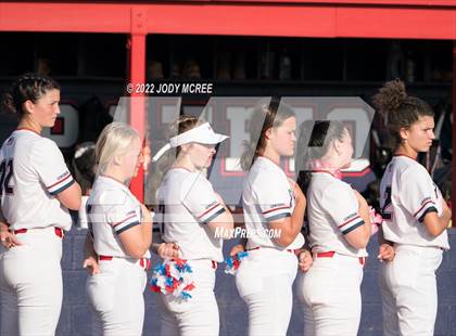 Thumbnail 2 in Lewisburg vs. Clinton photogallery.