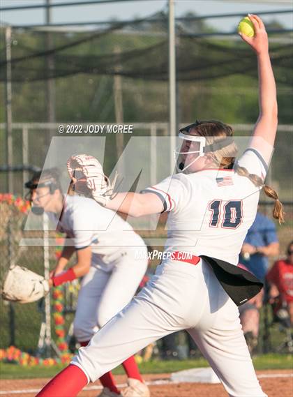 Thumbnail 3 in Lewisburg vs. Clinton photogallery.