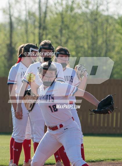 Thumbnail 3 in Lewisburg vs. Clinton photogallery.
