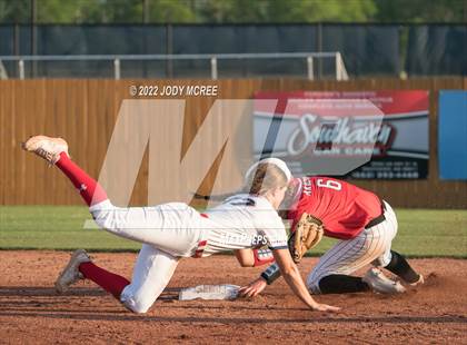 Thumbnail 3 in Lewisburg vs. Clinton photogallery.