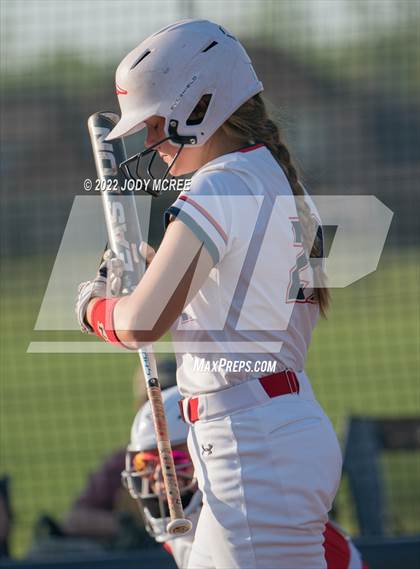 Thumbnail 3 in Lewisburg vs. Clinton photogallery.