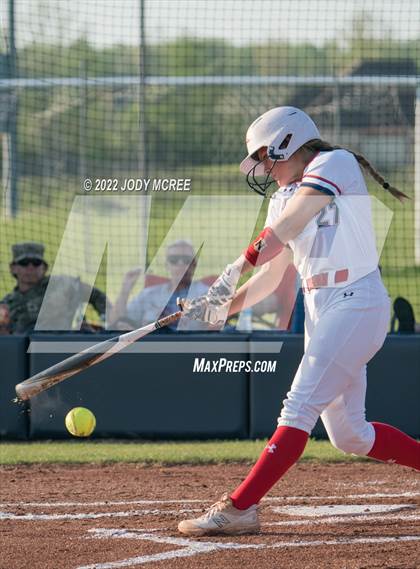 Thumbnail 2 in Lewisburg vs. Clinton photogallery.