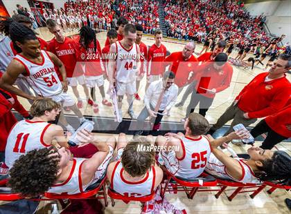 Thumbnail 1 in Mt. Vernon vs. Centralia (IHSA 3A Sectional Final) photogallery.