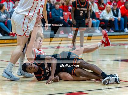 Thumbnail 1 in Mt. Vernon vs. Centralia (IHSA 3A Sectional Final) photogallery.