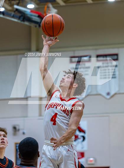 Thumbnail 1 in Mt. Vernon vs. Centralia (IHSA 3A Sectional Final) photogallery.