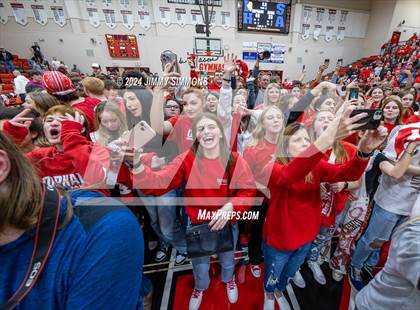 Thumbnail 3 in Mt. Vernon vs. Centralia (IHSA 3A Sectional Final) photogallery.