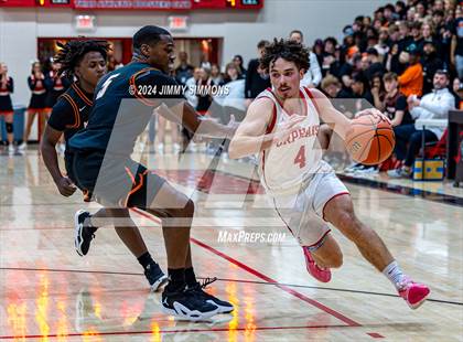 Thumbnail 1 in Mt. Vernon vs. Centralia (IHSA 3A Sectional Final) photogallery.