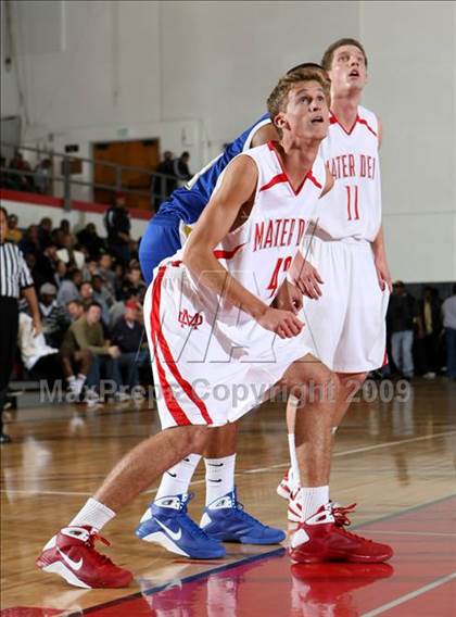 Thumbnail 2 in Mater Dei vs. Gahr (Pangos Dream Classic) photogallery.
