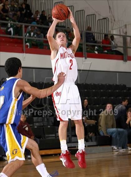 Thumbnail 1 in Mater Dei vs. Gahr (Pangos Dream Classic) photogallery.
