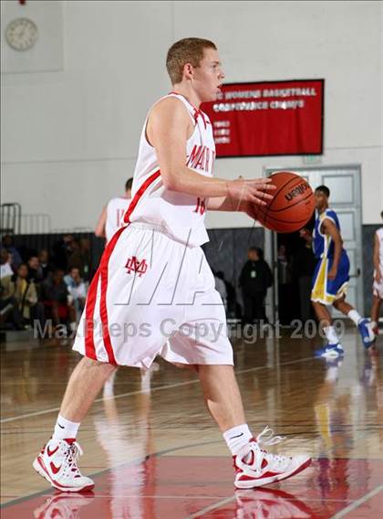Thumbnail 1 in Mater Dei vs. Gahr (Pangos Dream Classic) photogallery.