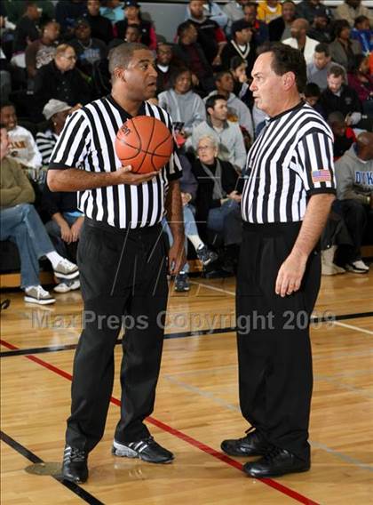 Thumbnail 1 in Mater Dei vs. Gahr (Pangos Dream Classic) photogallery.