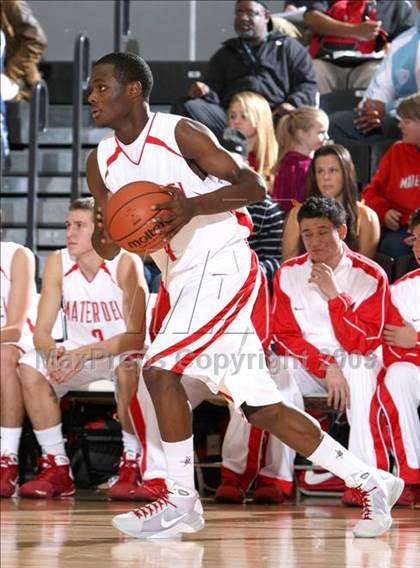 Thumbnail 2 in Mater Dei vs. Gahr (Pangos Dream Classic) photogallery.