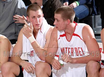 Thumbnail 2 in Mater Dei vs. Gahr (Pangos Dream Classic) photogallery.