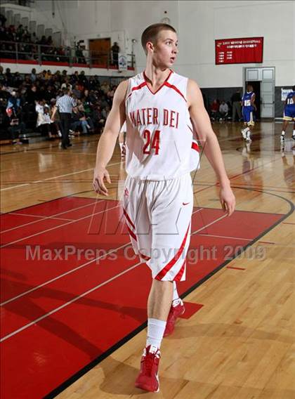 Thumbnail 3 in Mater Dei vs. Gahr (Pangos Dream Classic) photogallery.
