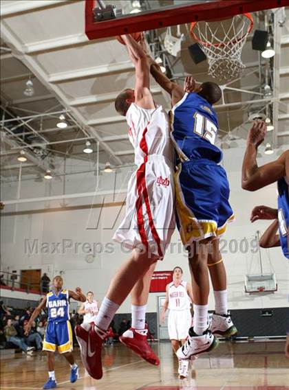 Thumbnail 3 in Mater Dei vs. Gahr (Pangos Dream Classic) photogallery.
