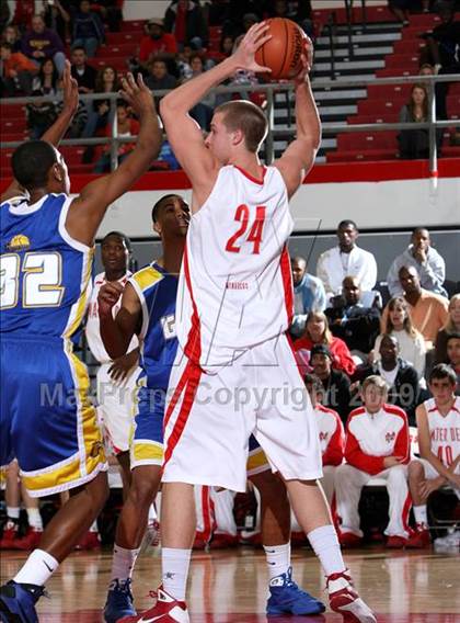 Thumbnail 3 in Mater Dei vs. Gahr (Pangos Dream Classic) photogallery.