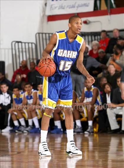 Thumbnail 2 in Mater Dei vs. Gahr (Pangos Dream Classic) photogallery.