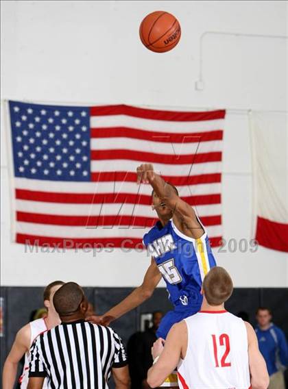 Thumbnail 1 in Mater Dei vs. Gahr (Pangos Dream Classic) photogallery.