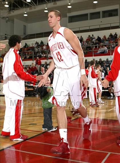 Thumbnail 2 in Mater Dei vs. Gahr (Pangos Dream Classic) photogallery.