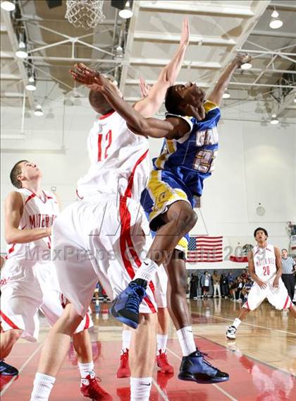 Thumbnail 3 in Mater Dei vs. Gahr (Pangos Dream Classic) photogallery.