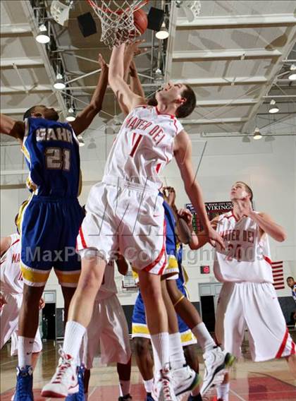 Thumbnail 3 in Mater Dei vs. Gahr (Pangos Dream Classic) photogallery.
