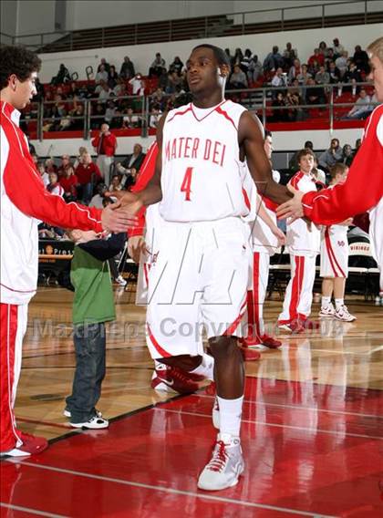 Thumbnail 1 in Mater Dei vs. Gahr (Pangos Dream Classic) photogallery.