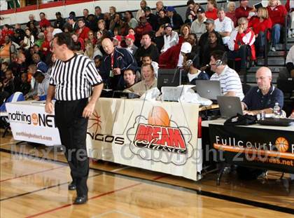 Thumbnail 3 in Mater Dei vs. Gahr (Pangos Dream Classic) photogallery.