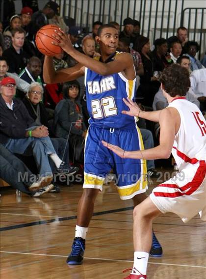 Thumbnail 3 in Mater Dei vs. Gahr (Pangos Dream Classic) photogallery.
