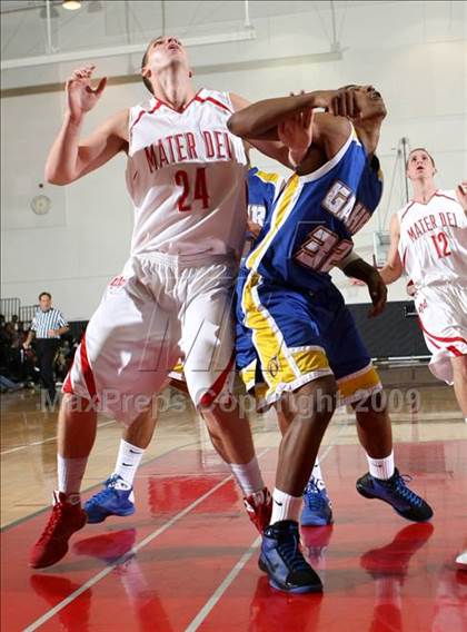 Thumbnail 2 in Mater Dei vs. Gahr (Pangos Dream Classic) photogallery.