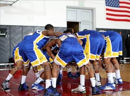Thumbnail 2 in Mater Dei vs. Gahr (Pangos Dream Classic) photogallery.