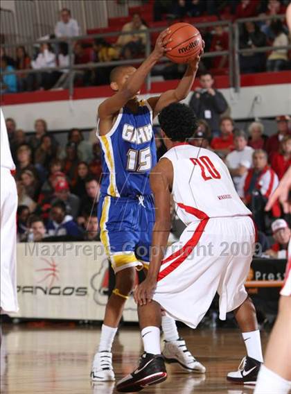 Thumbnail 2 in Mater Dei vs. Gahr (Pangos Dream Classic) photogallery.
