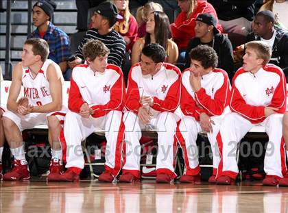 Thumbnail 1 in Mater Dei vs. Gahr (Pangos Dream Classic) photogallery.