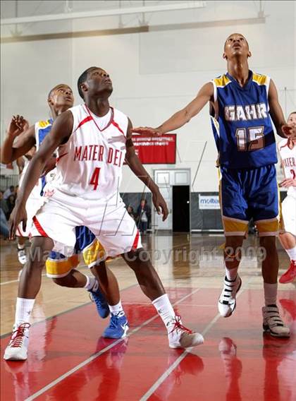 Thumbnail 2 in Mater Dei vs. Gahr (Pangos Dream Classic) photogallery.