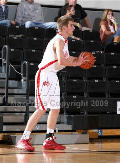 Thumbnail 3 in Mater Dei vs. Gahr (Pangos Dream Classic) photogallery.