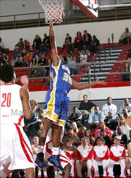 Thumbnail 1 in Mater Dei vs. Gahr (Pangos Dream Classic) photogallery.
