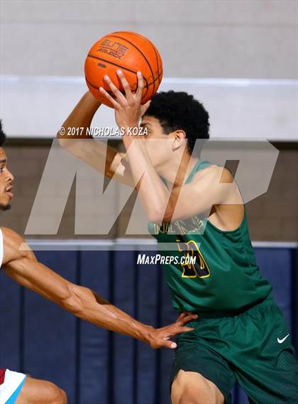 Thumbnail 3 in Cantwell-Sacred Heart vs. Narbonne (MLK Day Showdown) photogallery.