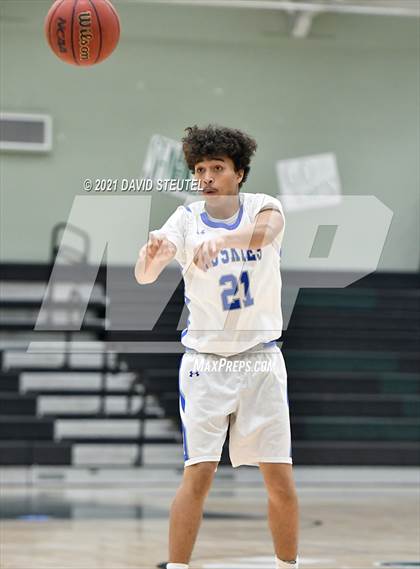 Thumbnail 3 in El Dorado vs. Fortuna (Steve Cauchi Ram Jam) photogallery.