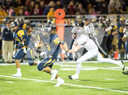 Thumbnail 3 in Wynne vs Morrilton (AHSAA 5A 1st Round) photogallery.
