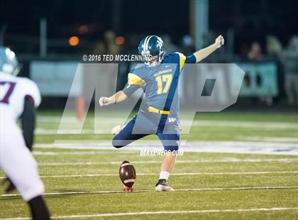 Thumbnail 3 in Wynne vs Morrilton (AHSAA 5A 1st Round) photogallery.