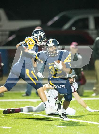 Thumbnail 1 in Wynne vs Morrilton (AHSAA 5A 1st Round) photogallery.
