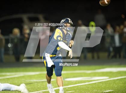 Thumbnail 1 in Wynne vs Morrilton (AHSAA 5A 1st Round) photogallery.
