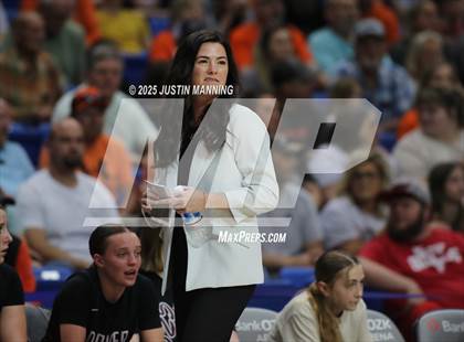 Thumbnail 3 in Dover vs. Lamar (AAA 3A State Final) photogallery.