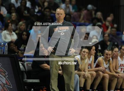 Thumbnail 1 in Dover vs. Lamar (AAA 3A State Final) photogallery.