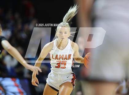 Thumbnail 2 in Dover vs. Lamar (AAA 3A State Final) photogallery.