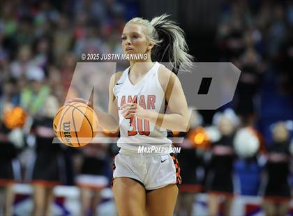 Thumbnail 2 in Dover vs. Lamar (AAA 3A State Final) photogallery.