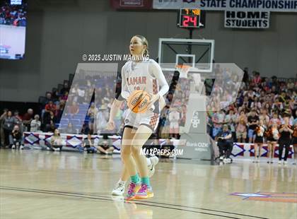Thumbnail 3 in Dover vs. Lamar (AAA 3A State Final) photogallery.
