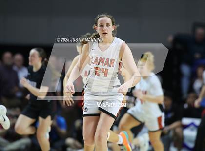 Thumbnail 2 in Dover vs. Lamar (AAA 3A State Final) photogallery.